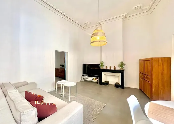 Le Logis Du Chateau , Charme Au Coeur De Daire *